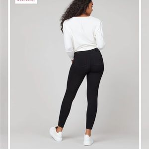 Spanx Jean-ish® Ankle Leggings size M. Like new